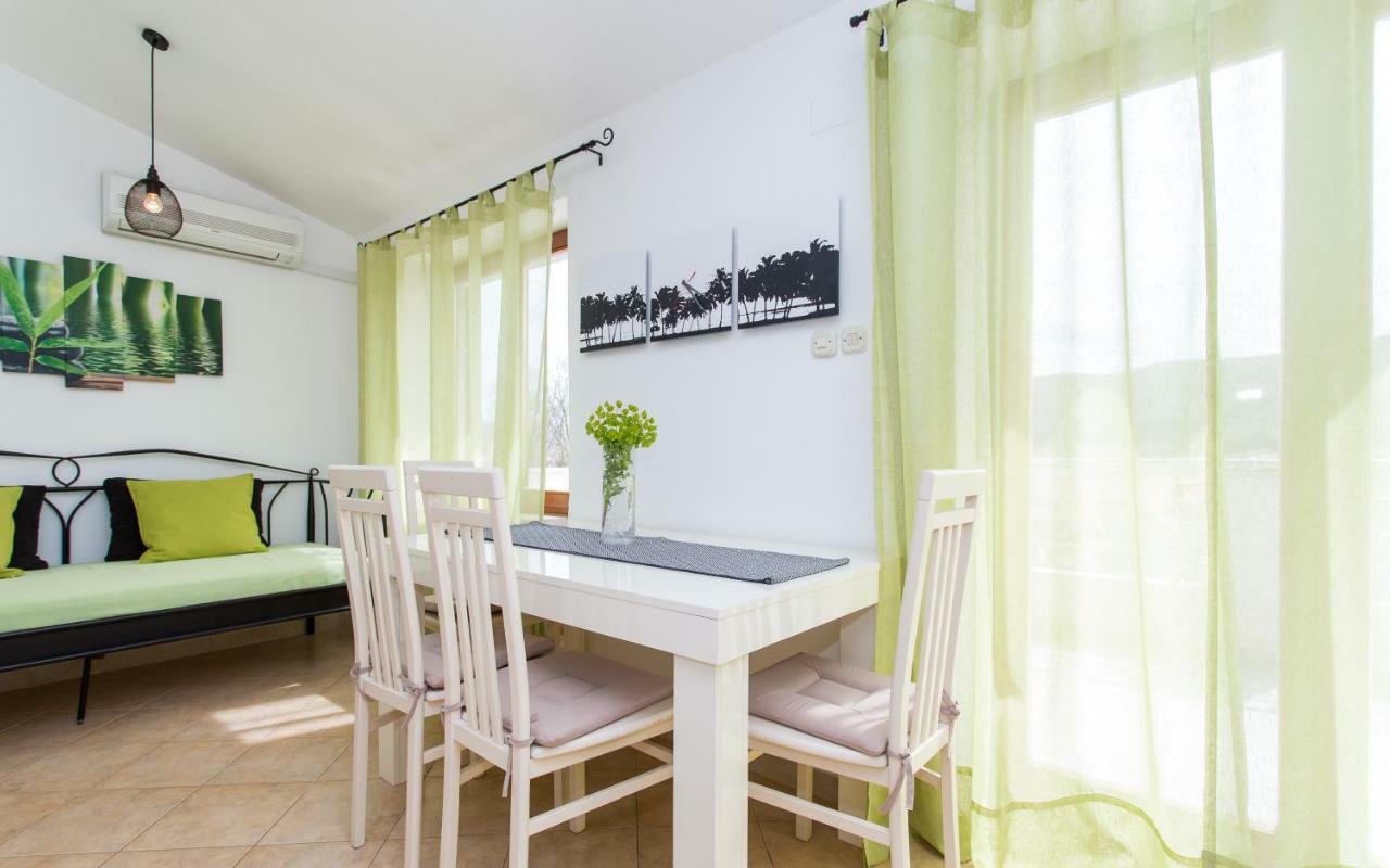 Apartments Frgacic Башка Экстерьер фото